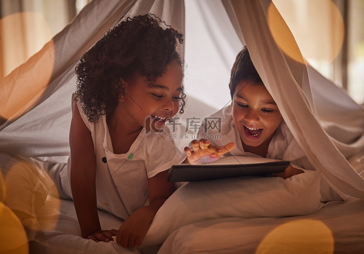 儿童、平板电脑和夜间在线观看电