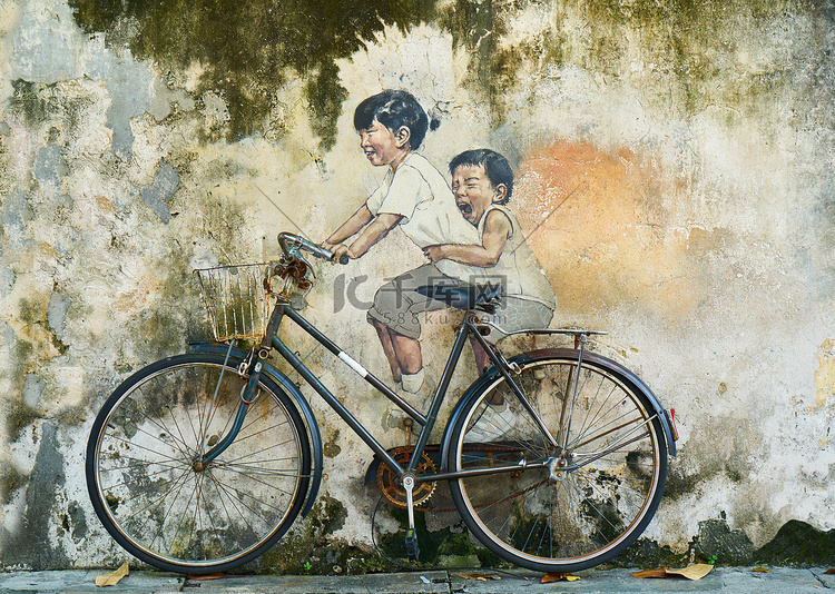 骑自行车的小孩”街头艺术壁画，