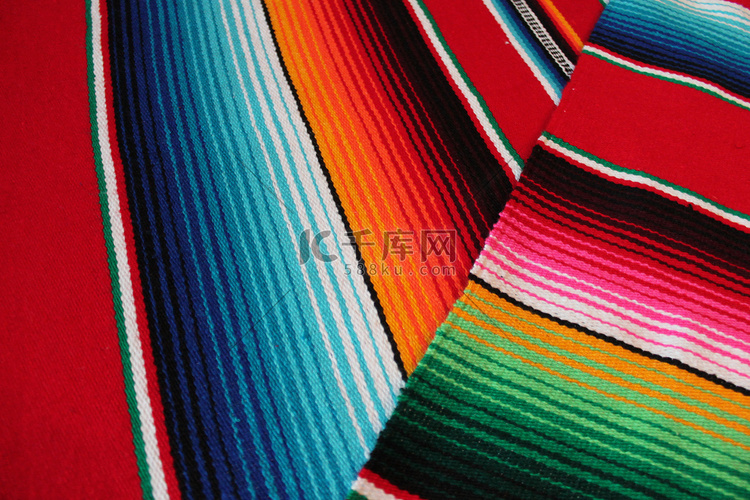 墨西哥墨西哥传统五月五日地毯雨