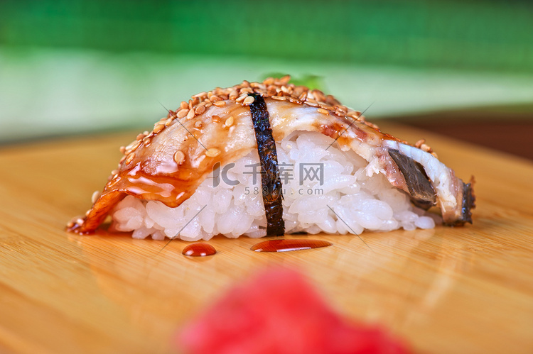 寿司鳗鱼
