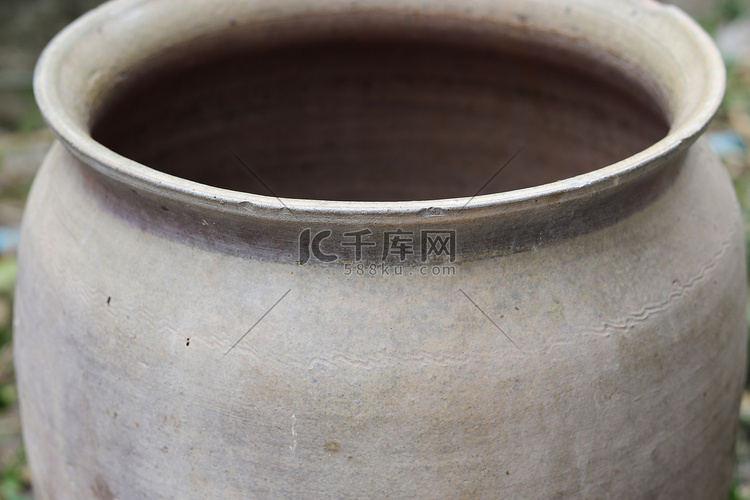 旧陶器陶罐 - 陶器