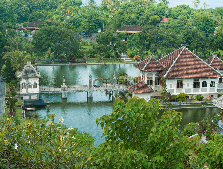 巴厘岛 Karangasem 水庙宫殿