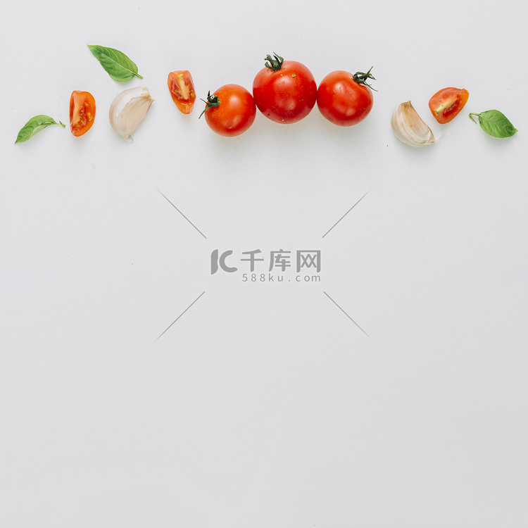 (1)整片樱桃番茄大蒜丁香罗勒