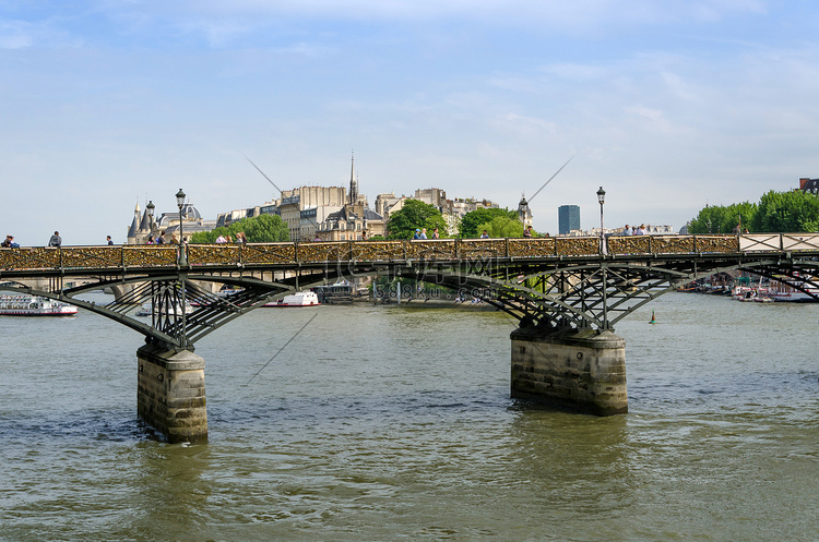 巴黎艺术桥（Pont des 