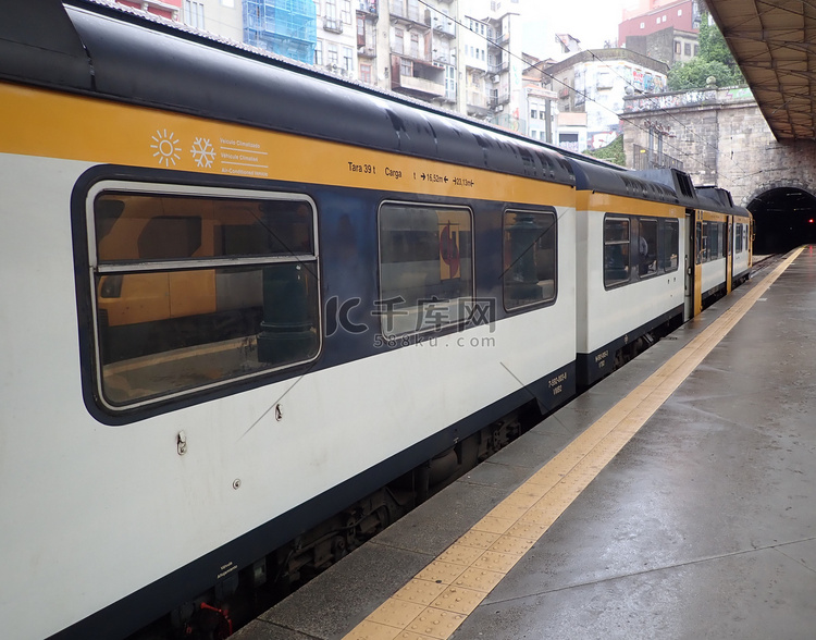 葡萄牙的火车或地铁公共交通