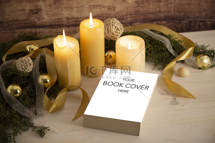 书籍展示的圣诞节设置：空白封面