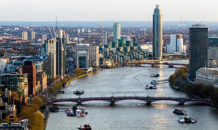 伦敦天际线和英国泰晤士河的鸟瞰