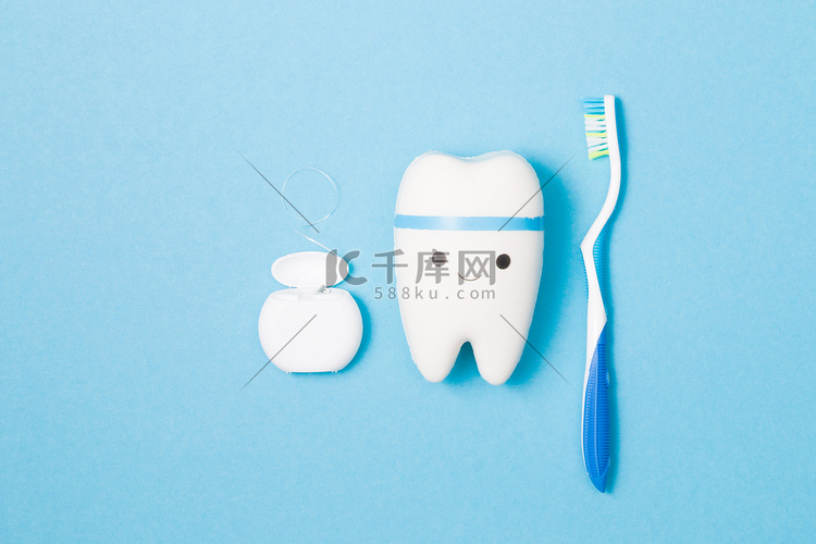 牙科概念，儿童牙痛的治疗