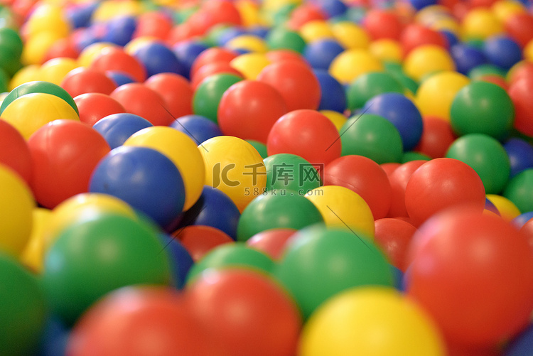 塑料多色球