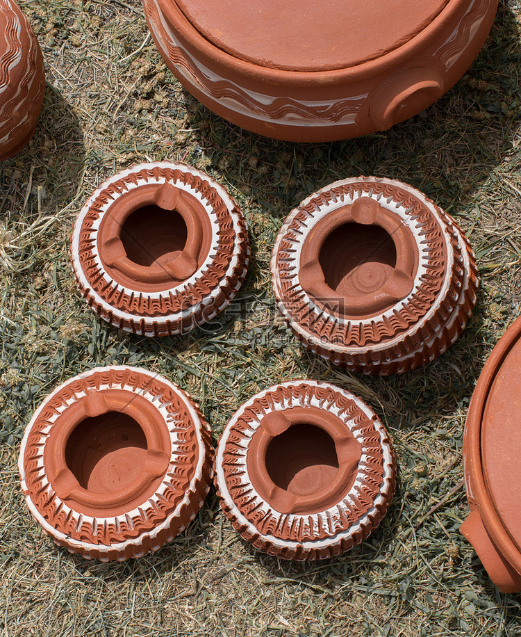 出售传统陶器