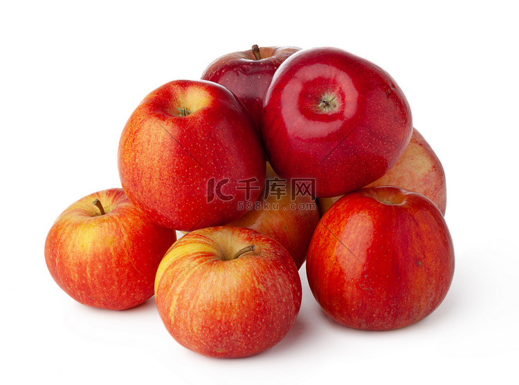 一堆红苹果被隔离在白色背景上
