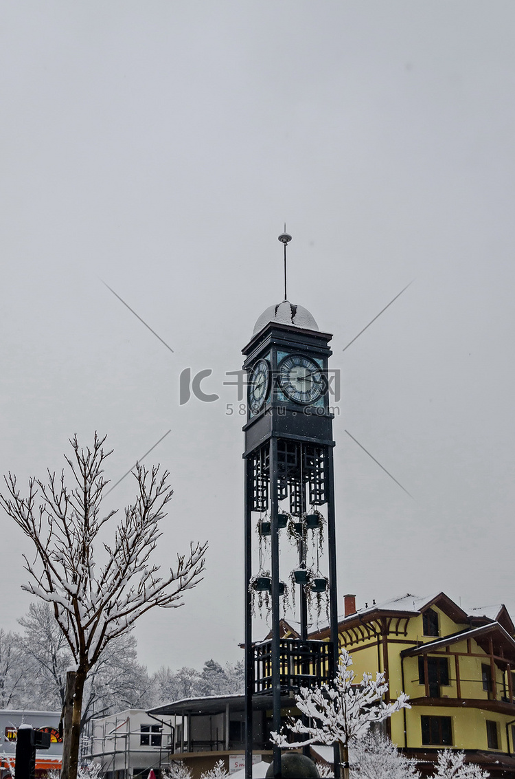 冬天的钟楼，索非亚附近的班基亚