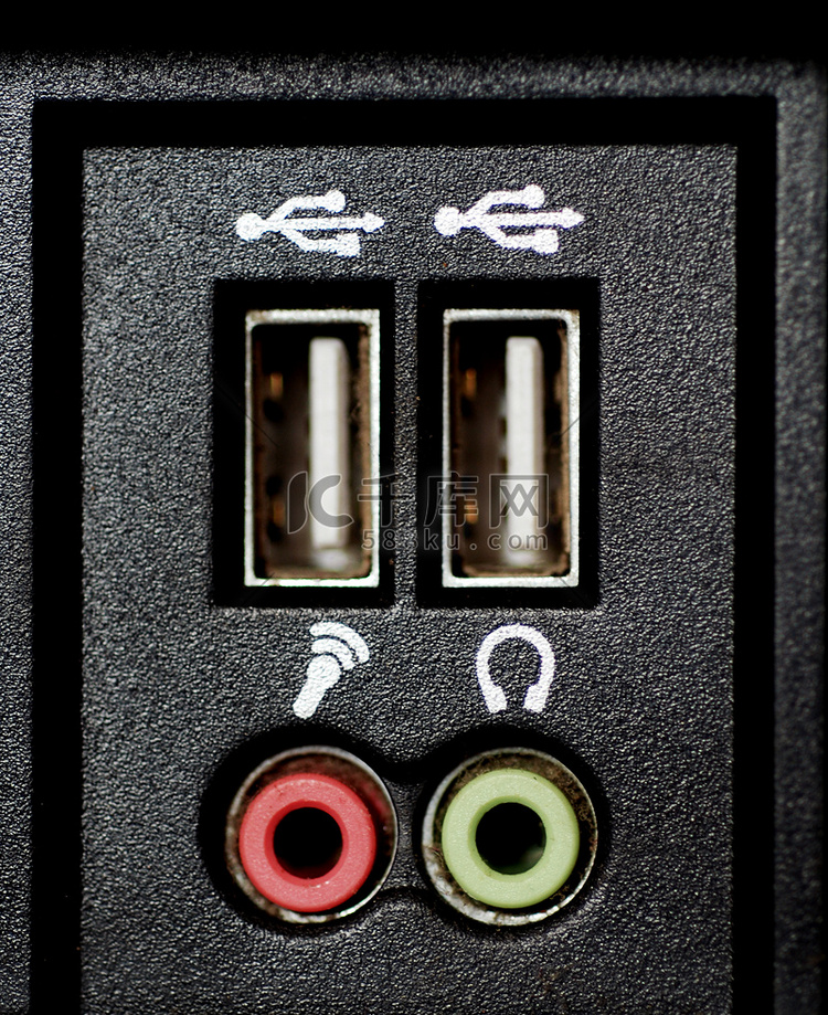 USB 集线器和音频插座