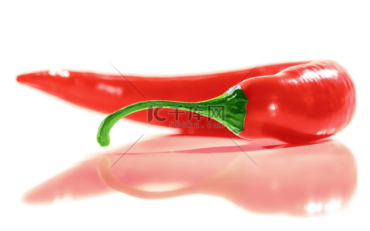 新鲜的红辣椒。