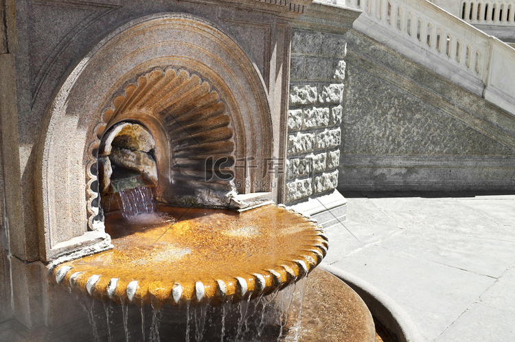 热水喷泉