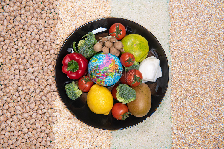 世界粮食日的概念。新鲜蔬菜、黑