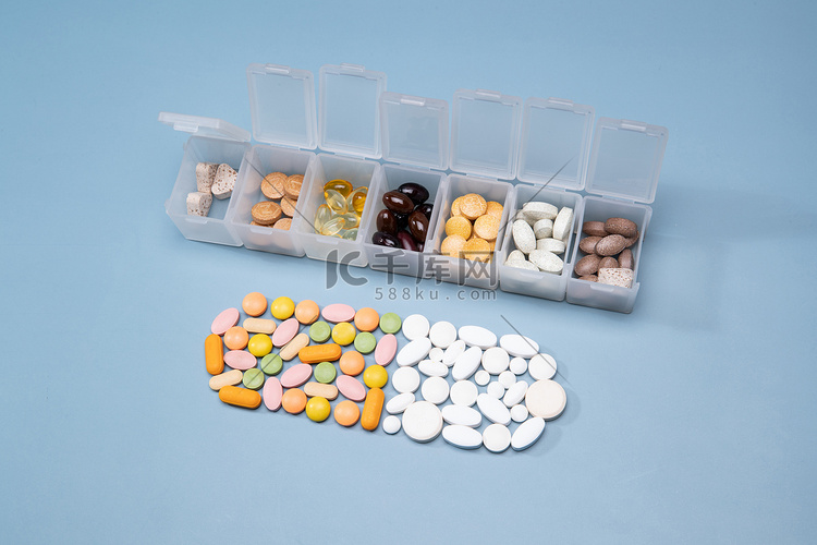 药盒和多色药品