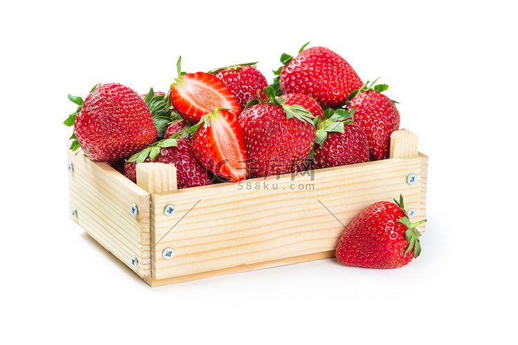 在木盒子里的草莓  
