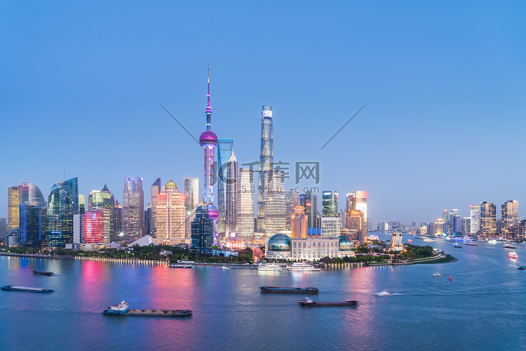上海地平线在光和色的黄昏, 中国