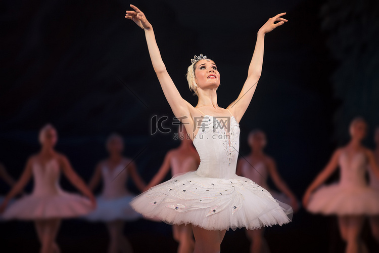 首席芭蕾舞演员白色天鹅