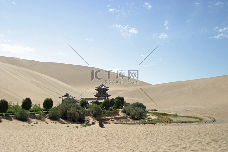 在鸣沙山 (回波沙山) 中国敦