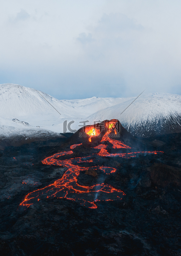 2021年冰岛火山爆发。Fag