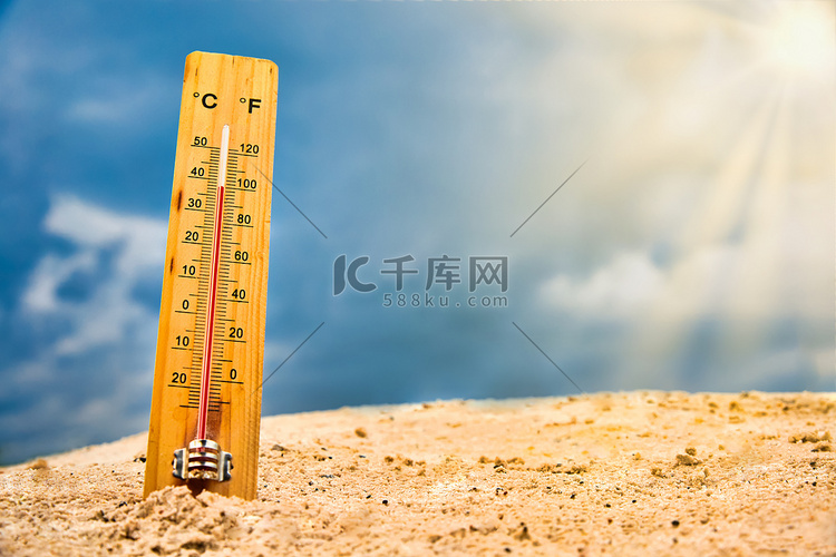空中沙中的温度计显示出很高的环