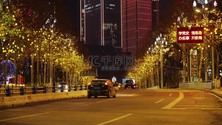 城市街道夜晚灯饰春节节日氛围