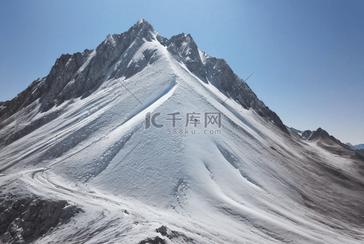 寒冷冬季高山积雪风景图46