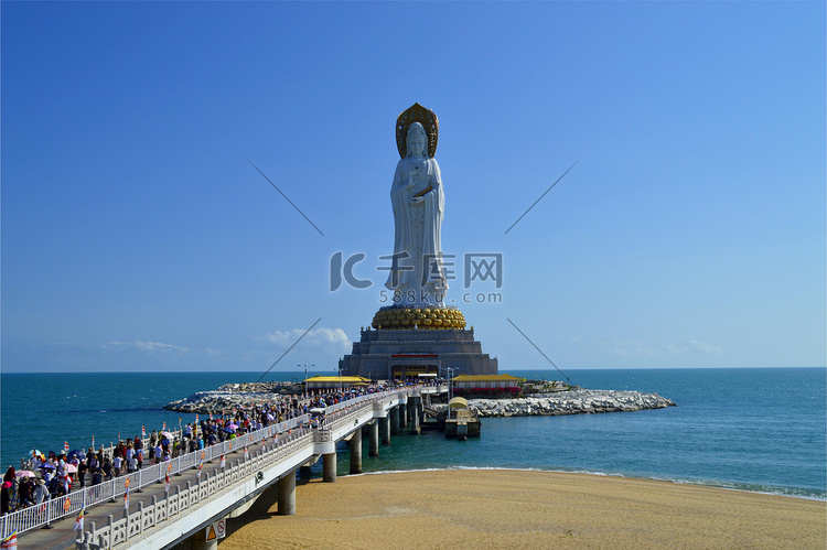 海南三亚南山寺海上观音雕像