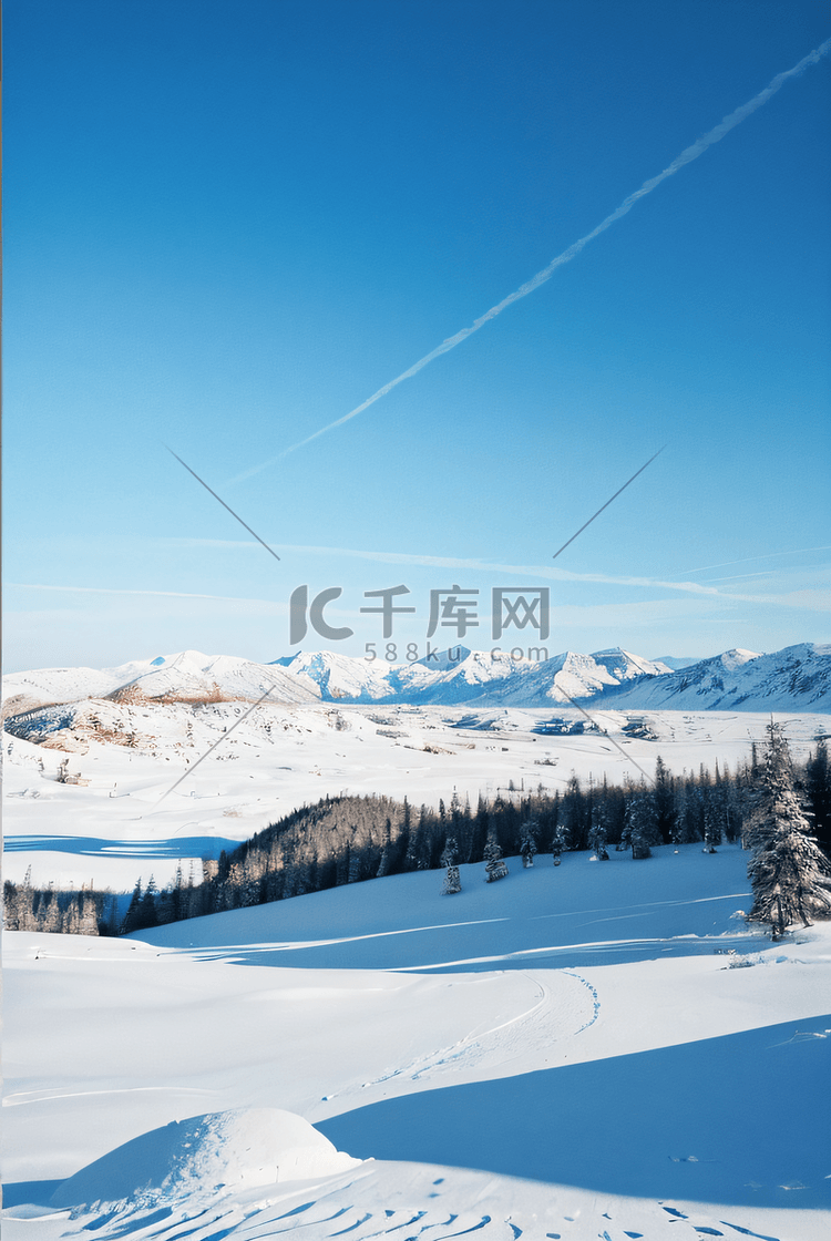 阳光照射下的山脉雪景图10图片