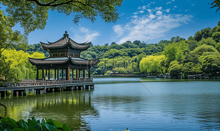 夏天森林西湖宝塔花园