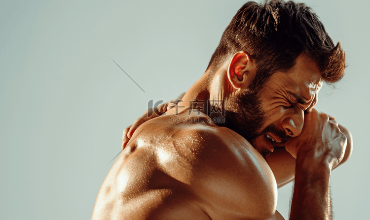 男性肌肉疼痛特写