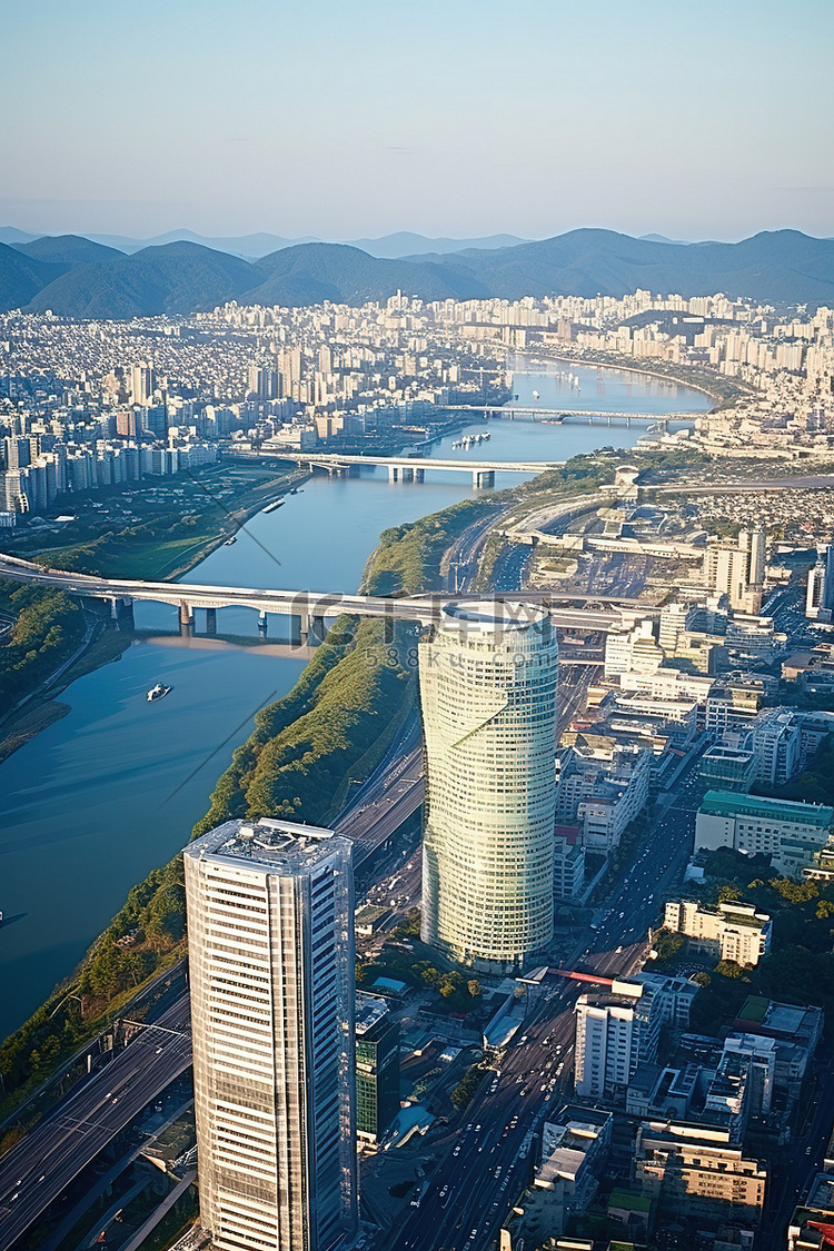 首尔建筑物和水道的顶视图