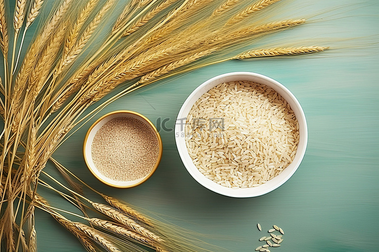 碗旁边是稻米和小麦
