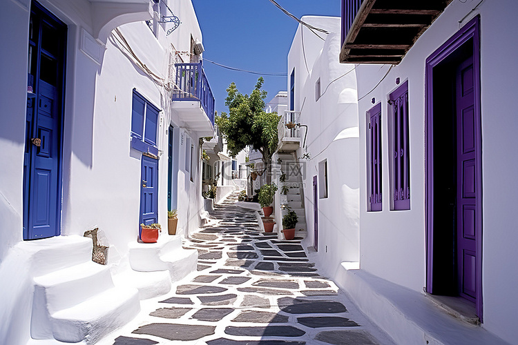希腊米科诺斯岛白色房屋的狭窄街