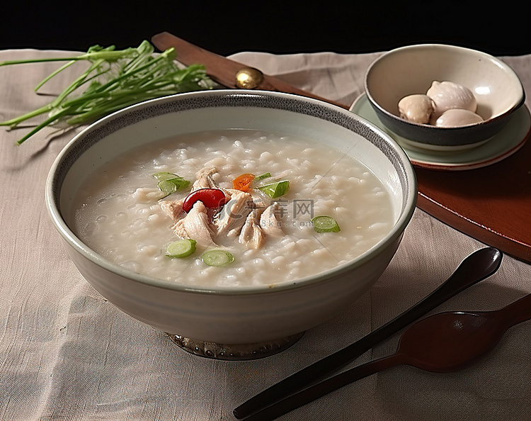 一碗鸡肉饭汤