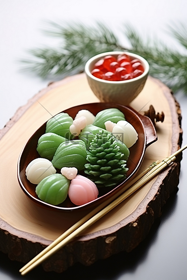 甜点和糖果用筷子和松果