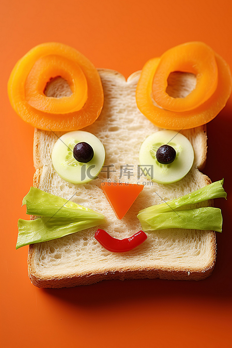 三明治，脸是橙子做的