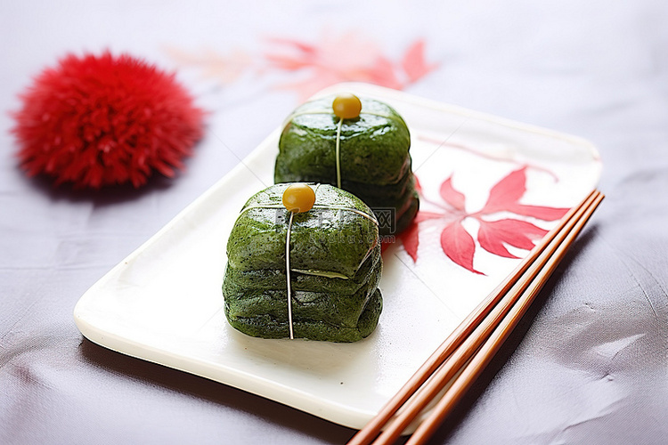 使用红章鱼的简单日式绿海藻蛋糕