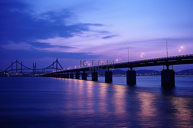 上海香港跆拳道桥和台湾南部黄昏
