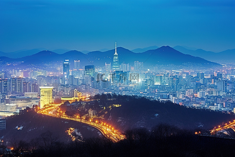 首尔夜间城市天际线的景色