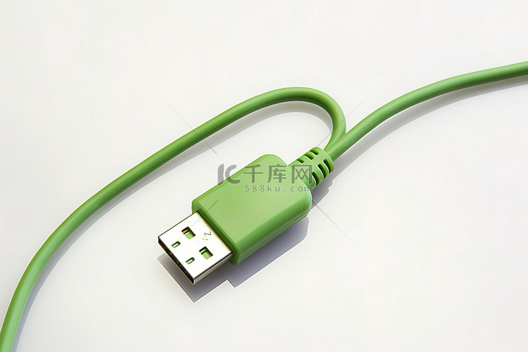 绿色插头连接到绿色 USB 电缆