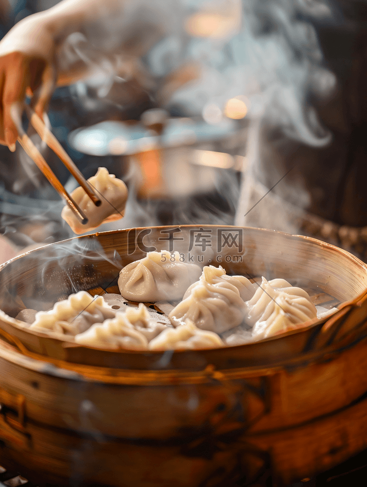 包水饺手部特写