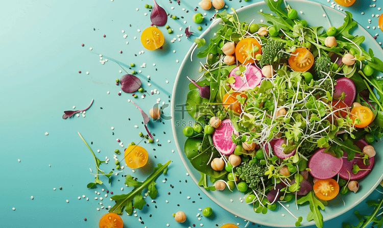 素食健康沙拉由豌豆微绿芽和发芽