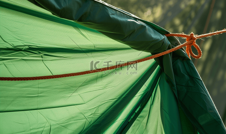 绳索遮阳篷营地帐篷细节绿色织物