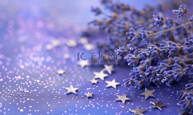 紫色背景中的银色星星和干薰衣草