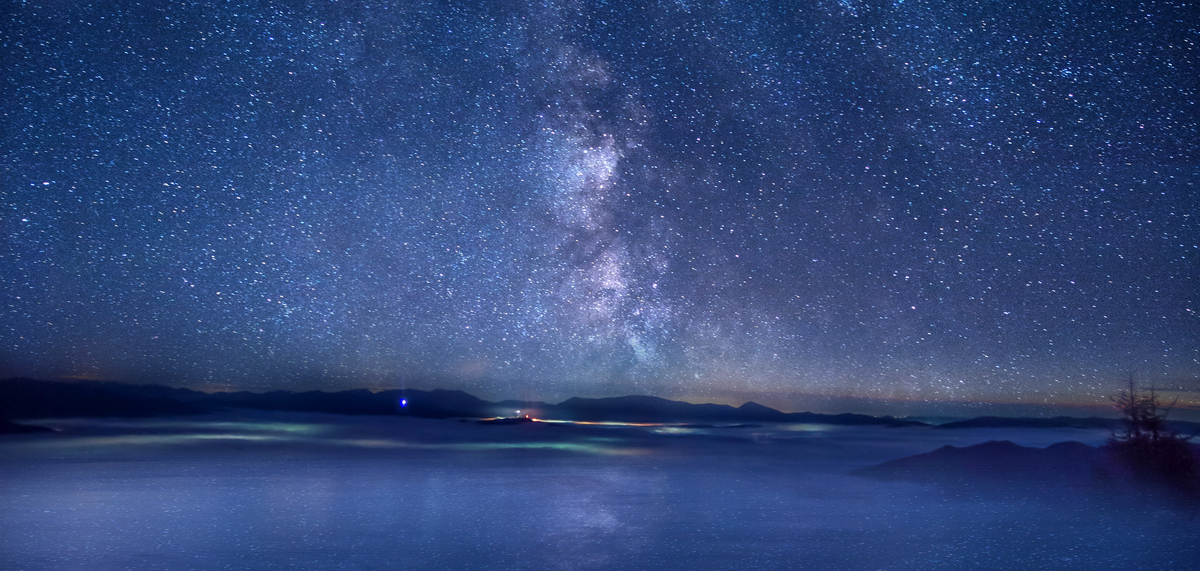 星空夜晚天空蓝色简约大气合成背景图片