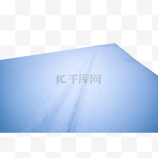 道路白雪宽敞图片