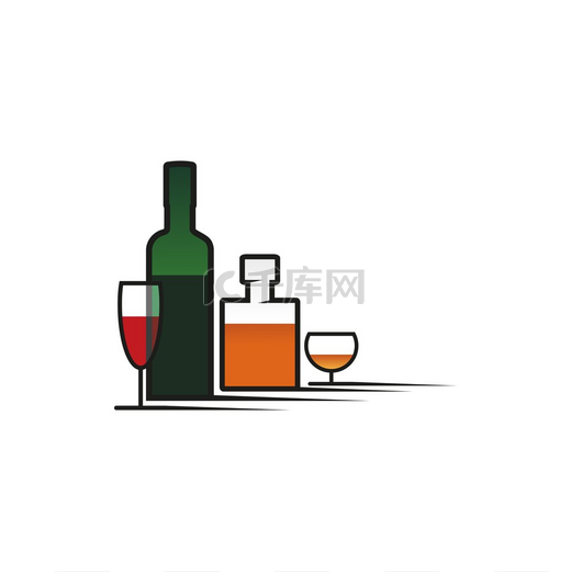 一瓶葡萄酒和酒杯、干邑白兰地和玻璃隔离酒。图片
